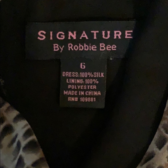 Gorgeous dress from Signature by Robbie Bee - Picture 3 of 3